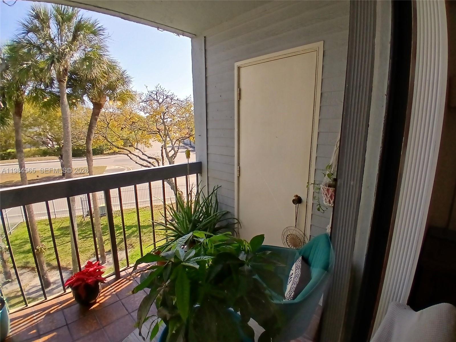 VISTA DEL LAGO CONDO PH 2 - Residential