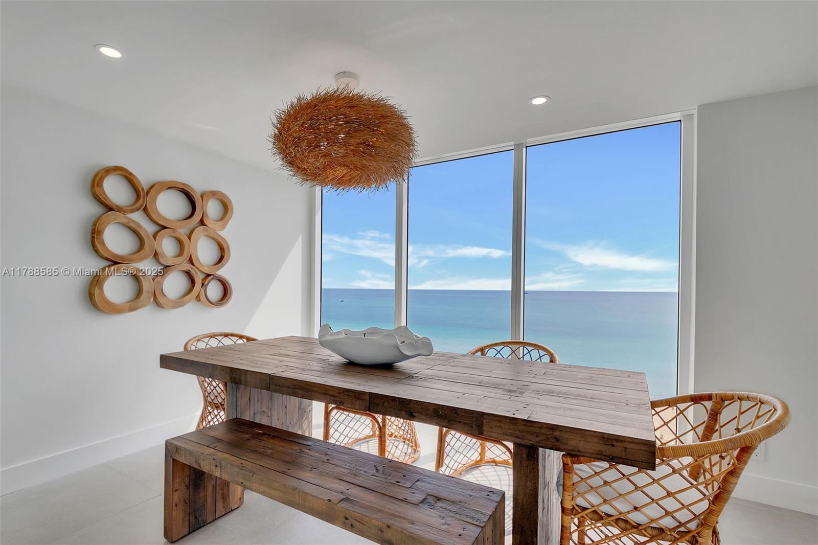 Rental Property at 2401 Collins Ave 1602, Miami Beach, Miami-Dade County, Florida - Bedrooms: 2 
Bathrooms: 2  - $7,500 MO.
