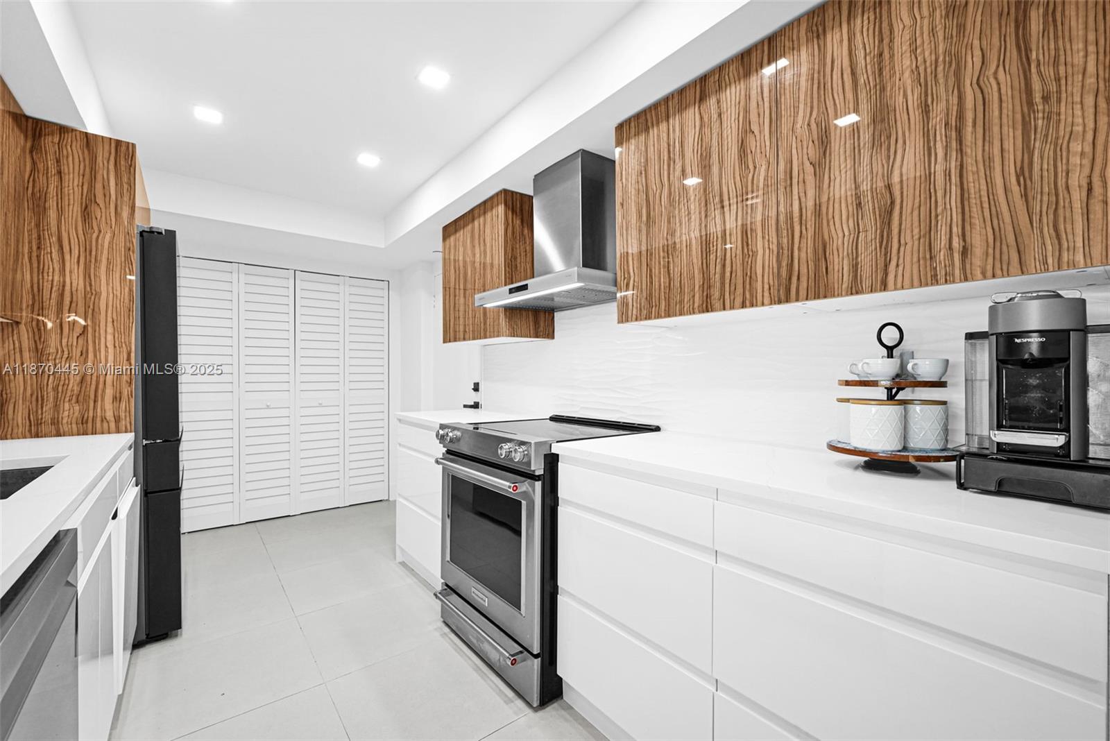 SKY HARBOUR EAST CONDO - Residential