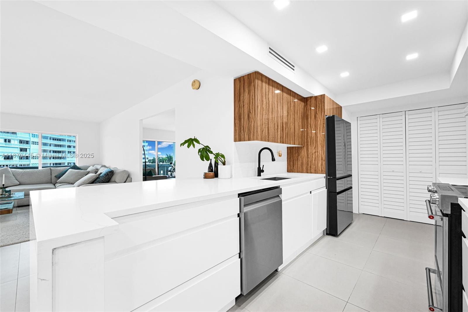 SKY HARBOUR EAST CONDO - Residential