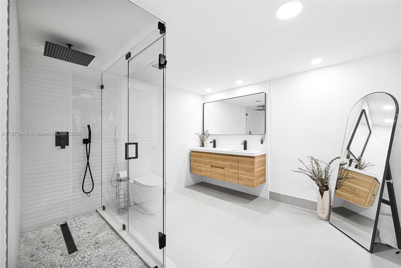 SKY HARBOUR EAST CONDO - Residential