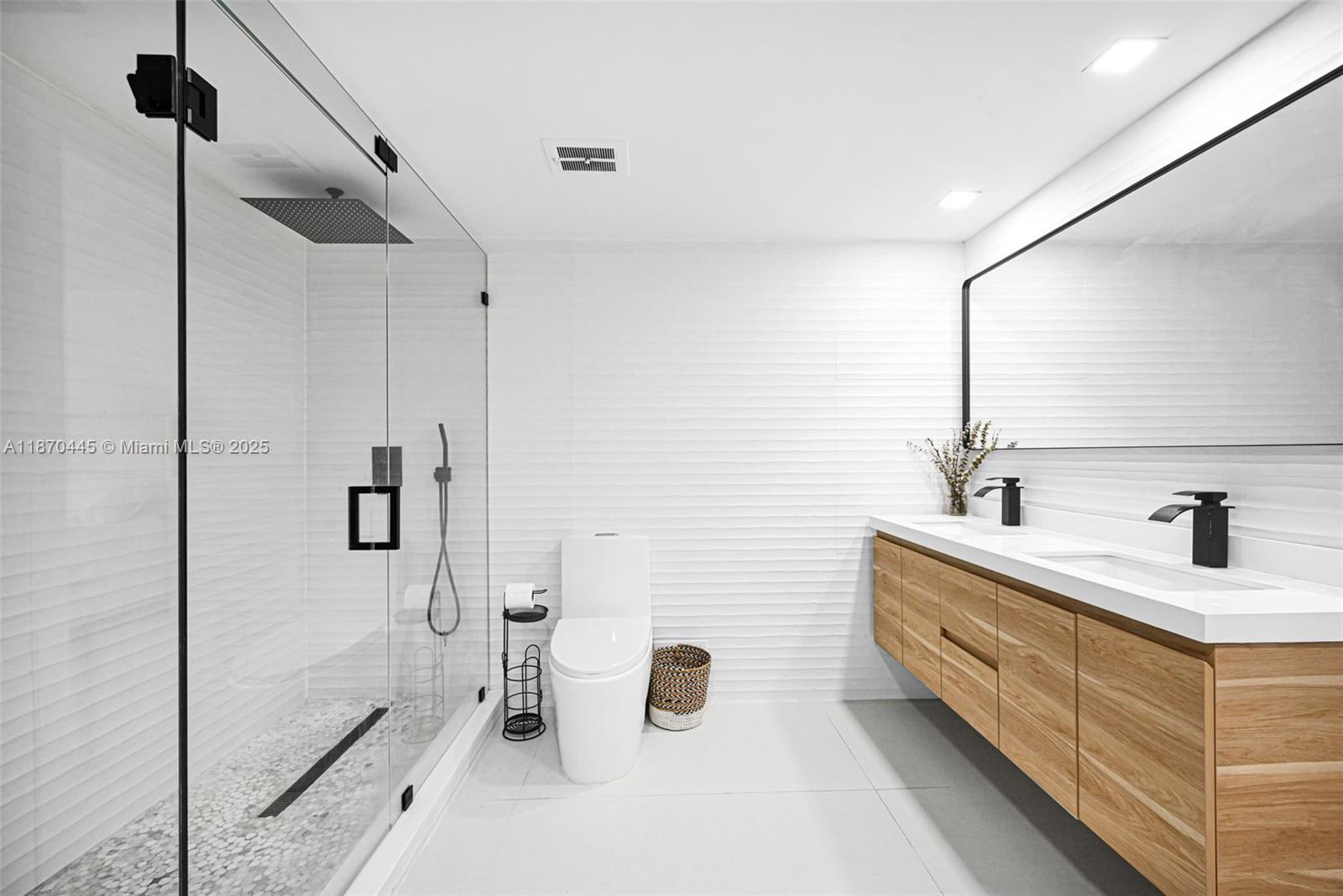 SKY HARBOUR EAST CONDO - Residential