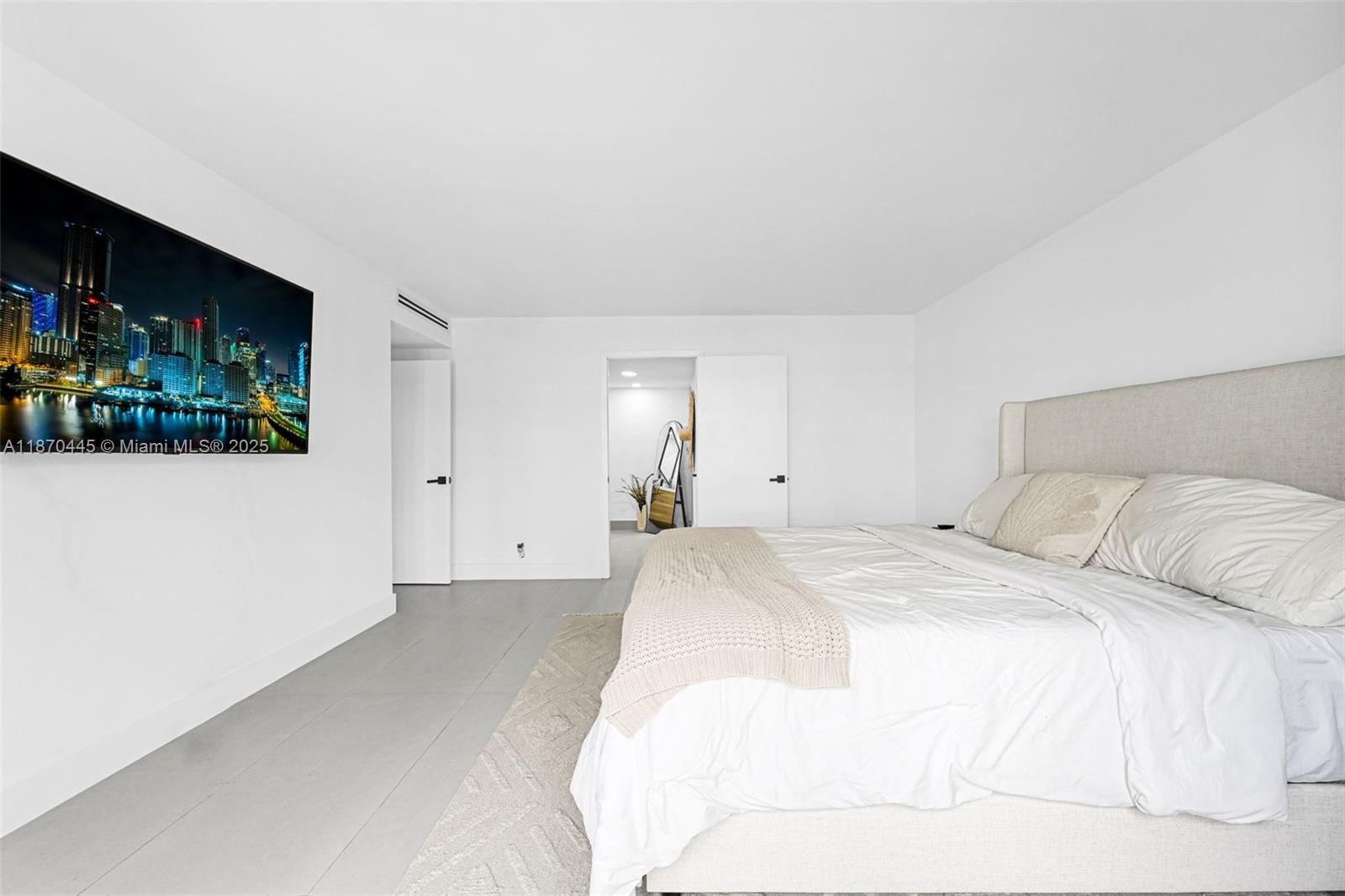 SKY HARBOUR EAST CONDO - Residential