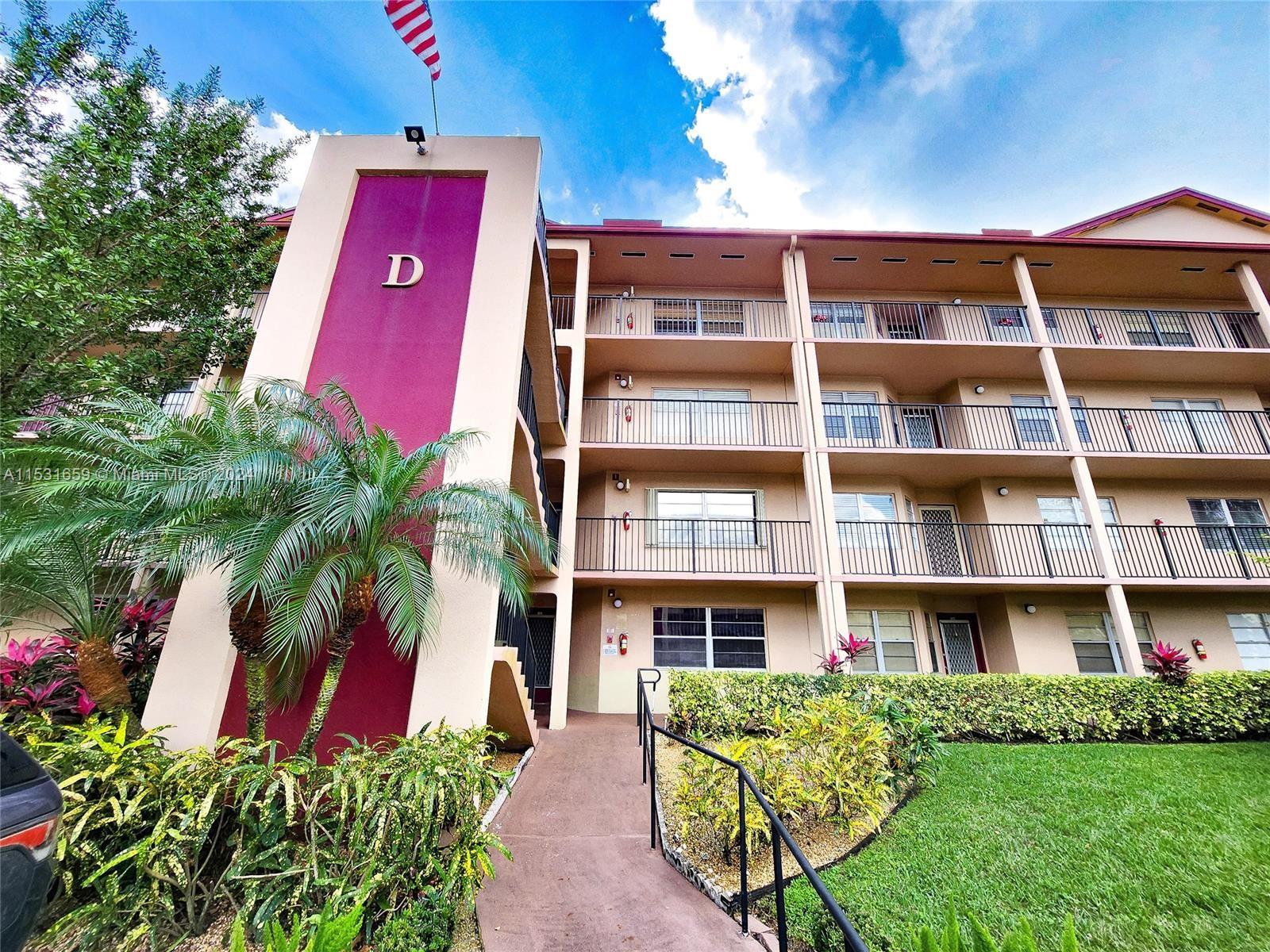 Property for Sale at 900 Sw 128th Ave 302D, Pembroke Pines, Miami-Dade County, Florida - Bedrooms: 1 
Bathrooms: 1  - $175,000