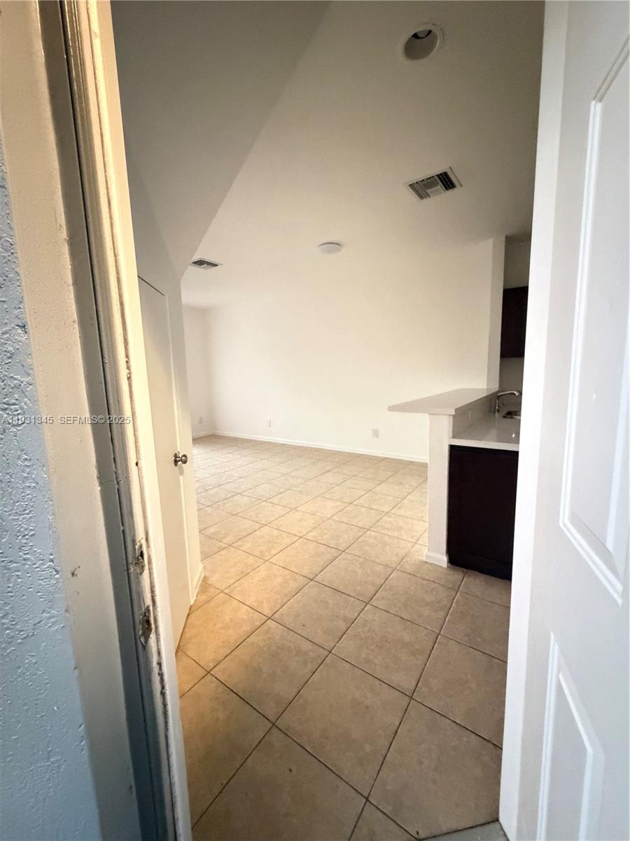 GEORGETOWN - Residential Lease