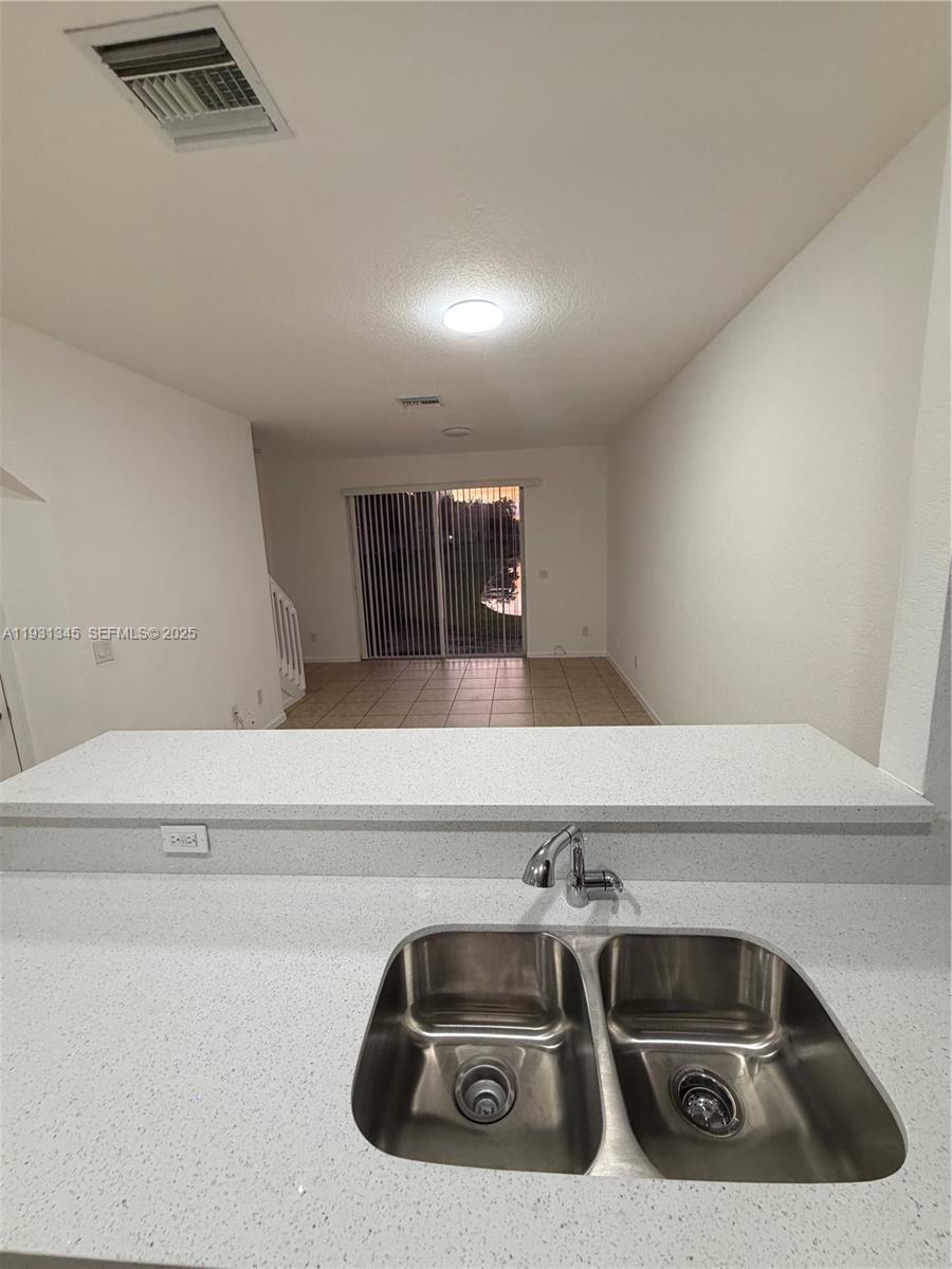 GEORGETOWN - Residential Lease