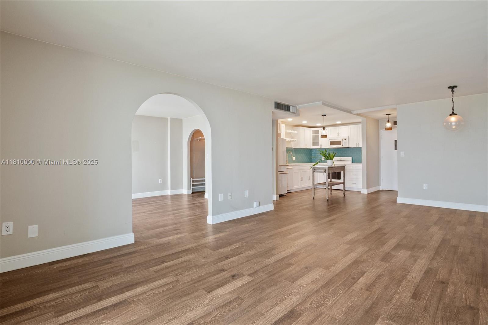 BRICKELL BISCAYNE CONDO - Residential