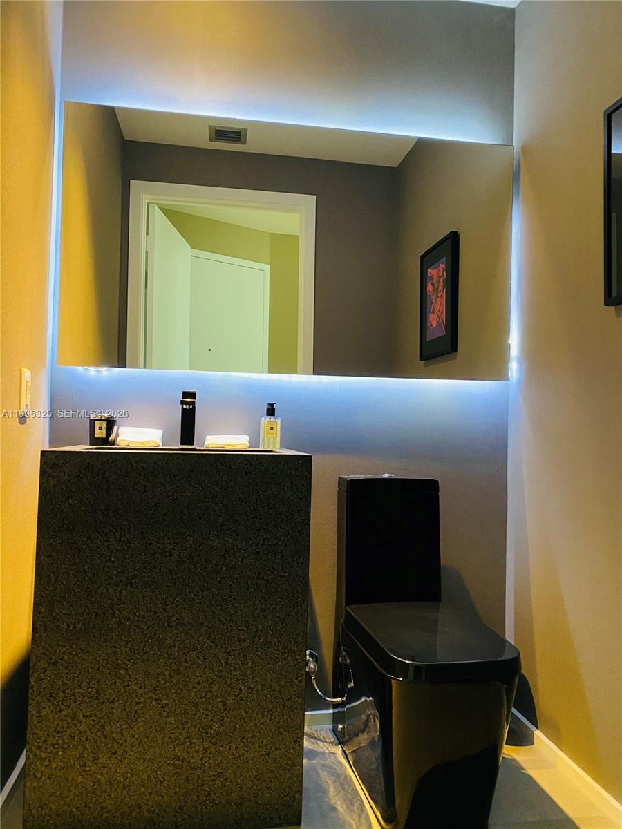 BISCAYNE BEACH CONDO - Residential Lease