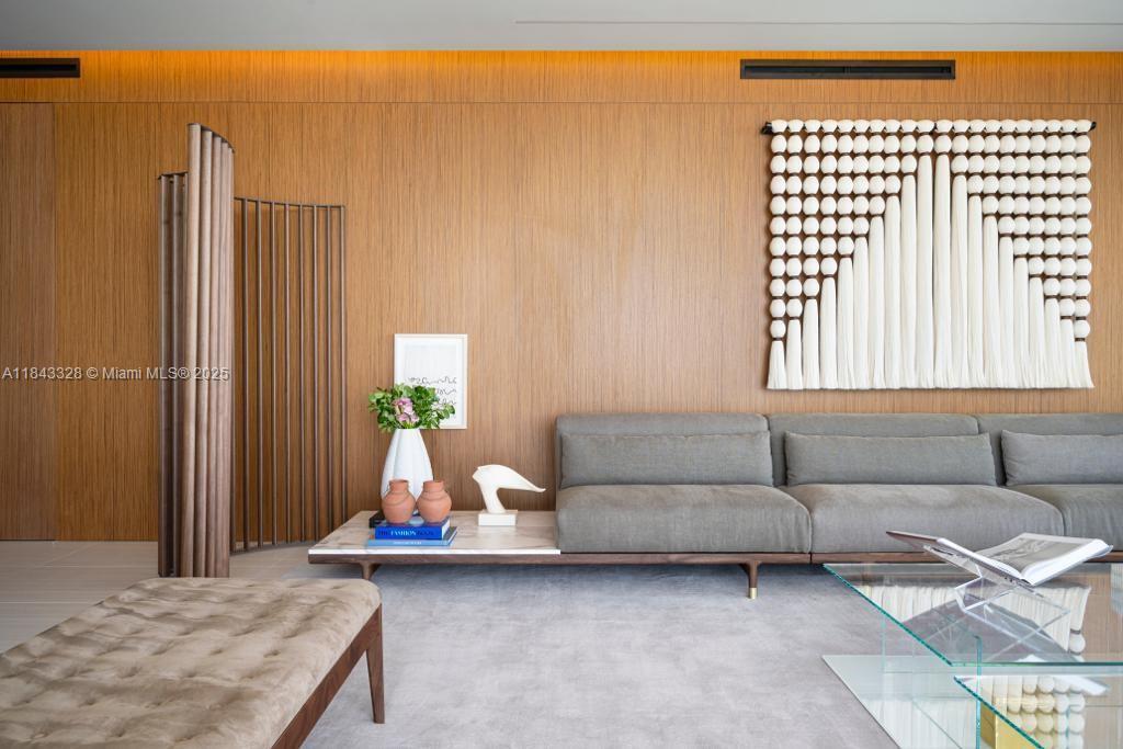 NORTH BISCAYNE BEACH AMEN - Residential