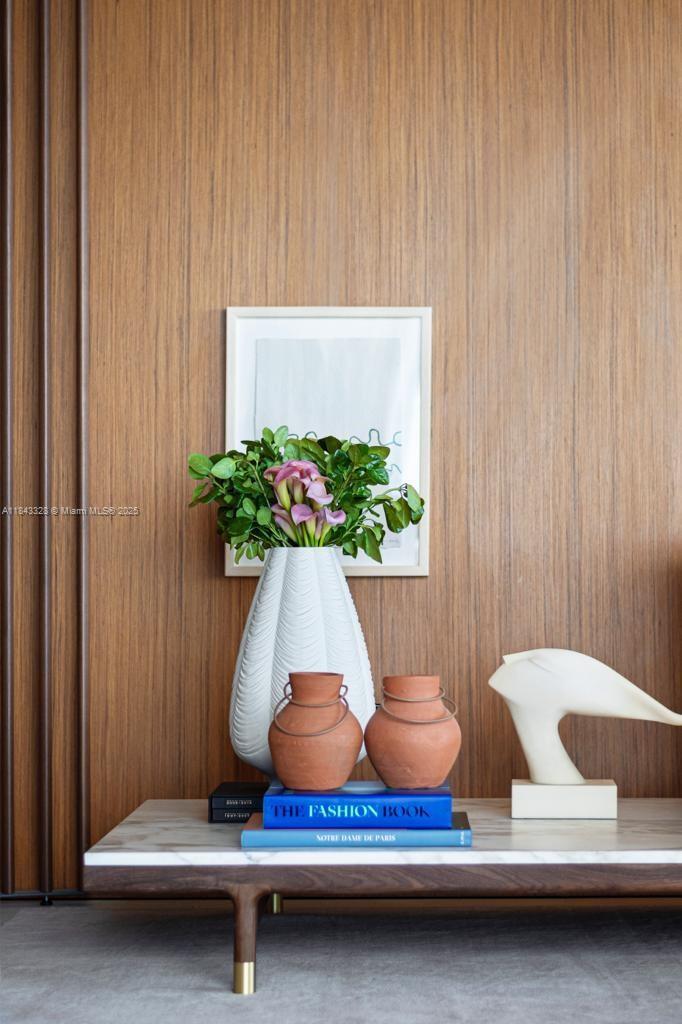 NORTH BISCAYNE BEACH AMEN - Residential