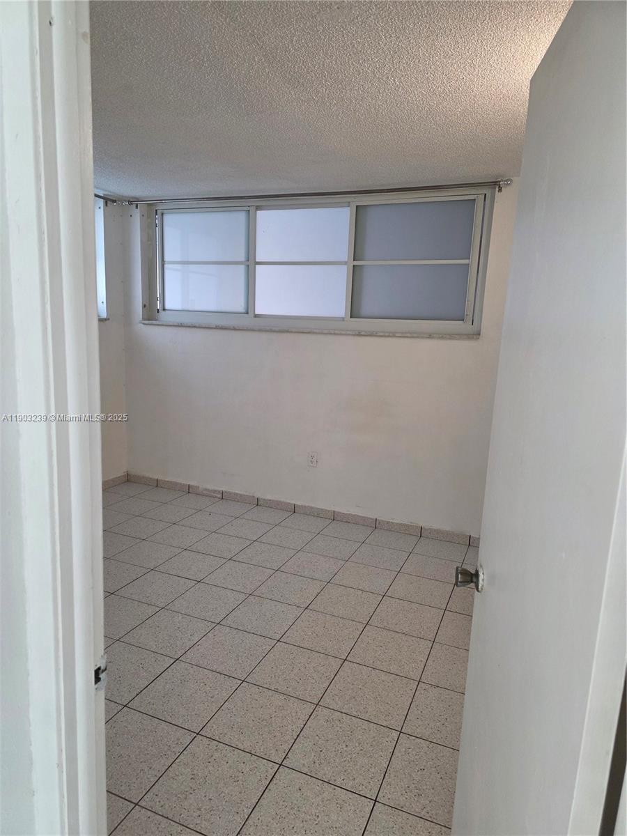 1750 JAMES APARTMENTS CON - Residential