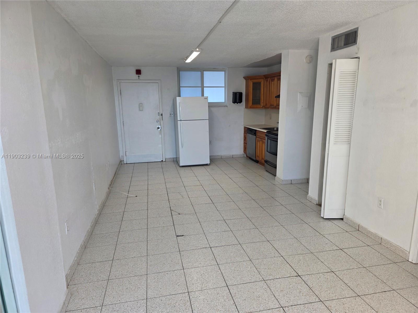 1750 JAMES APARTMENTS CON - Residential