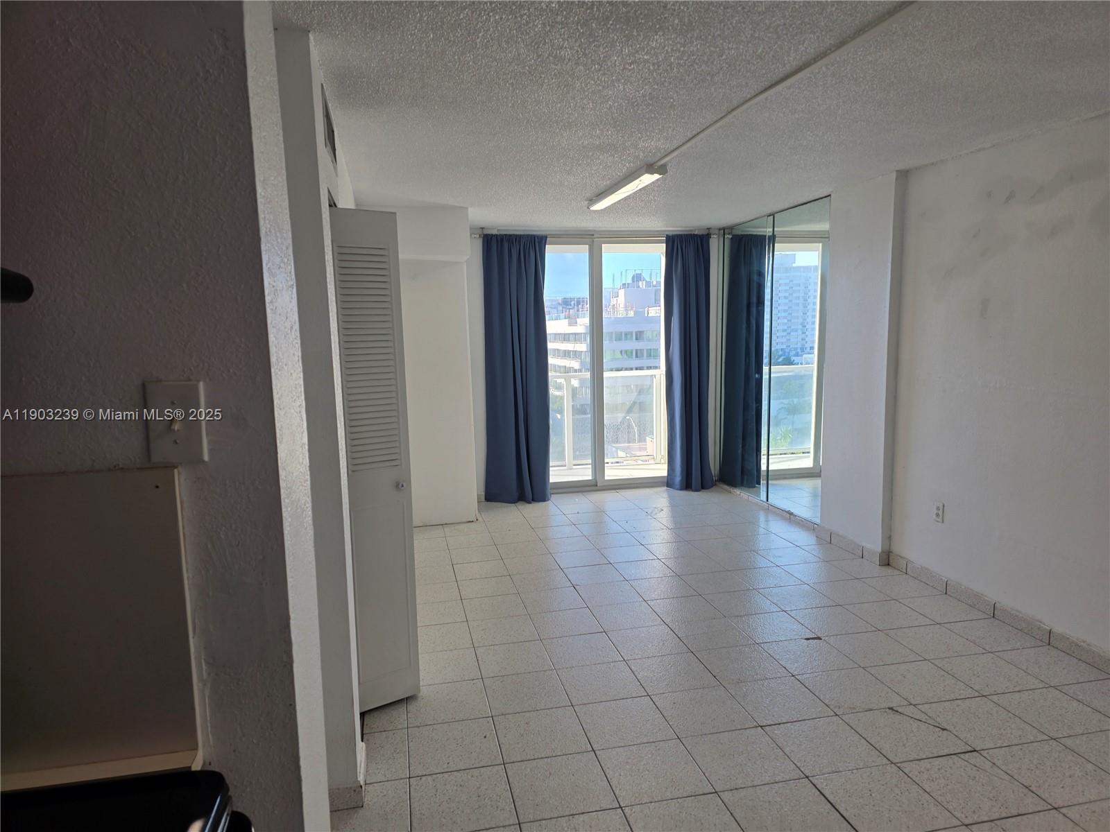 1750 JAMES APARTMENTS CON - Residential