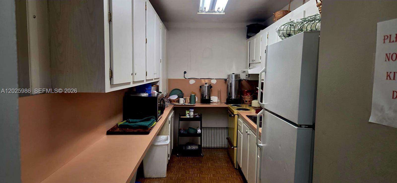 CYPRESS CHASE CONDO NO 2 - Residential