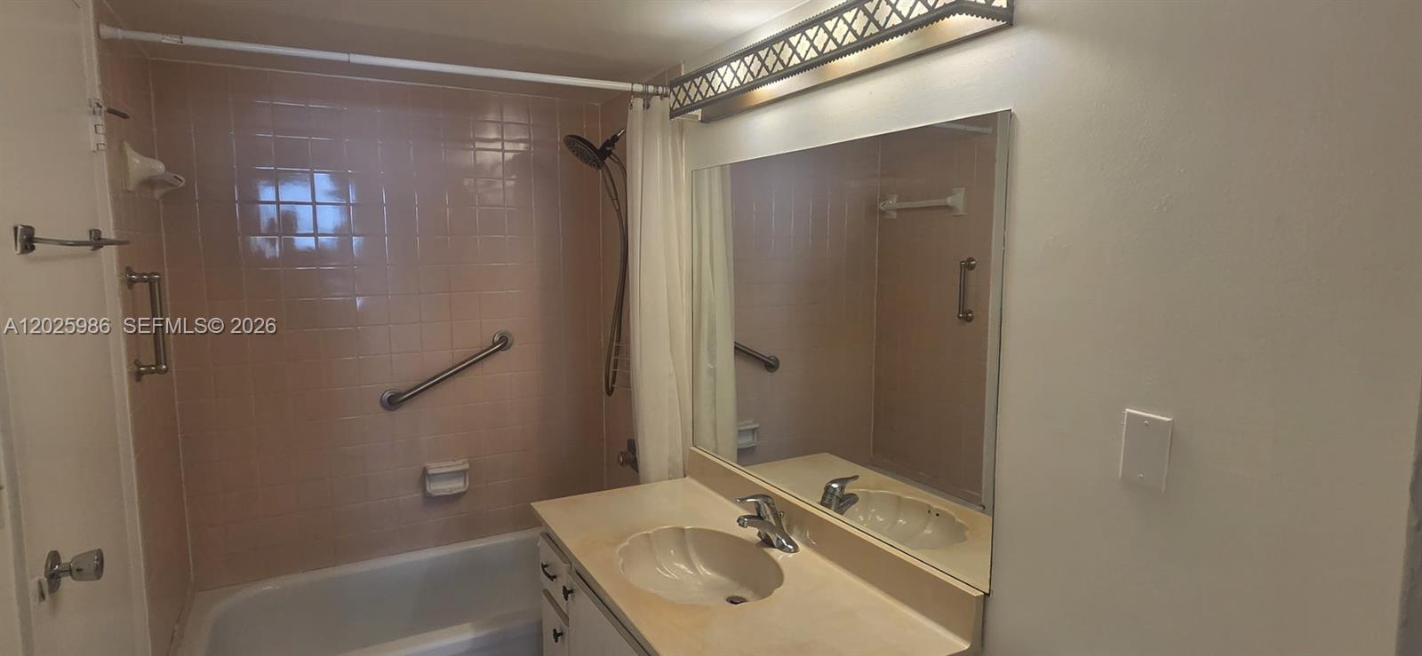 CYPRESS CHASE CONDO NO 2 - Residential