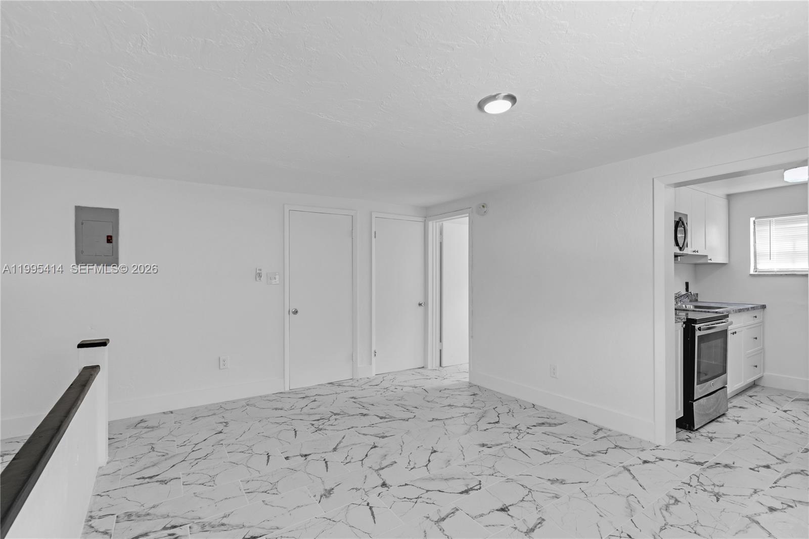 NORTH ROCKMOOR TRACK - Residential Lease