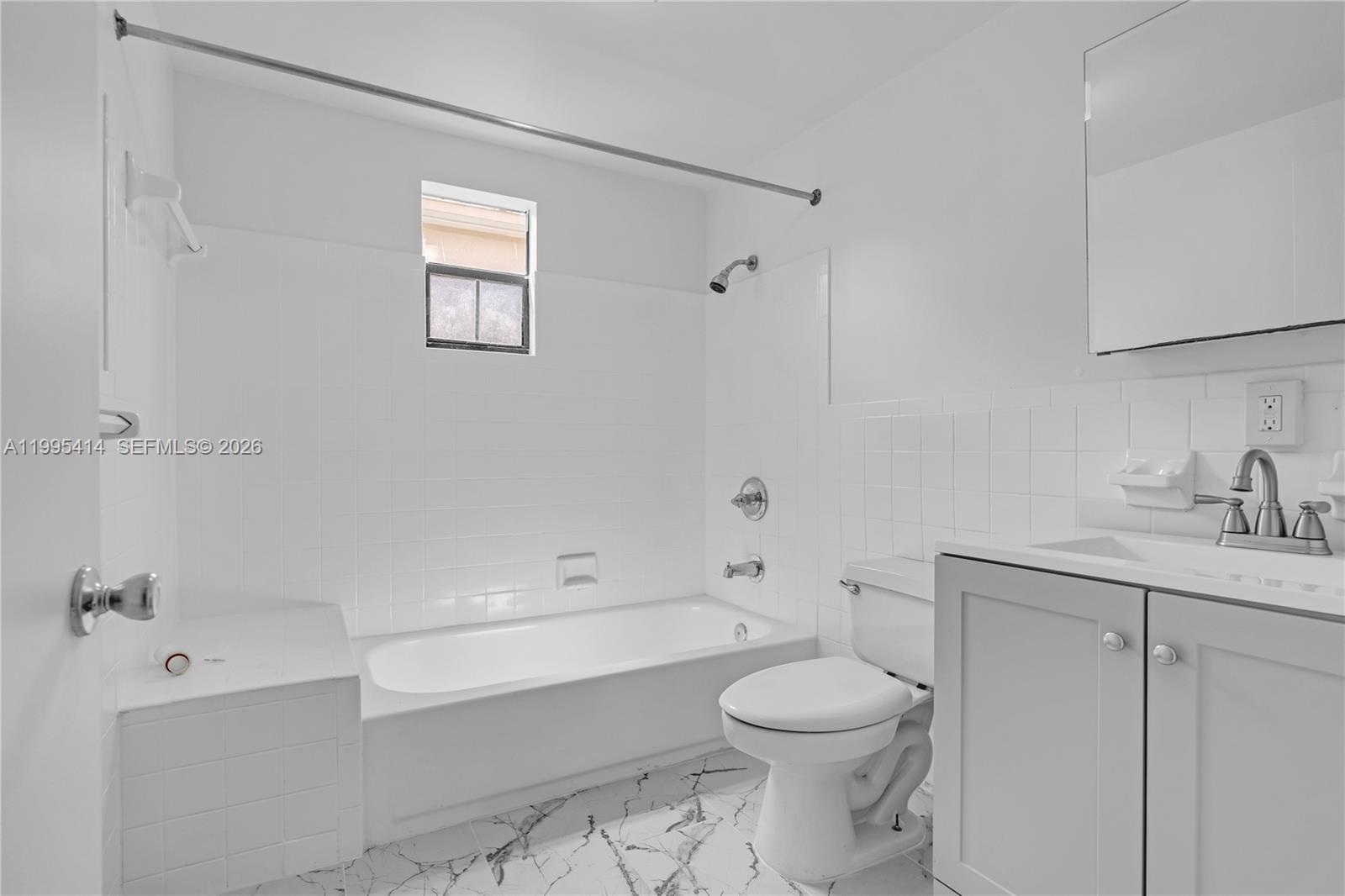 NORTH ROCKMOOR TRACK - Residential Lease