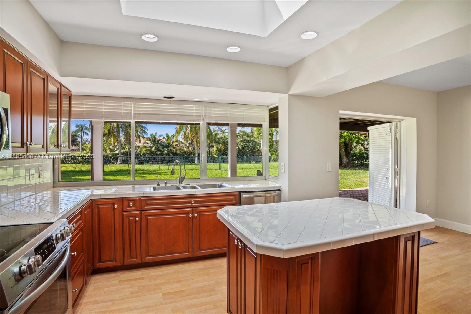 KINGS CREEK - Residential Lease