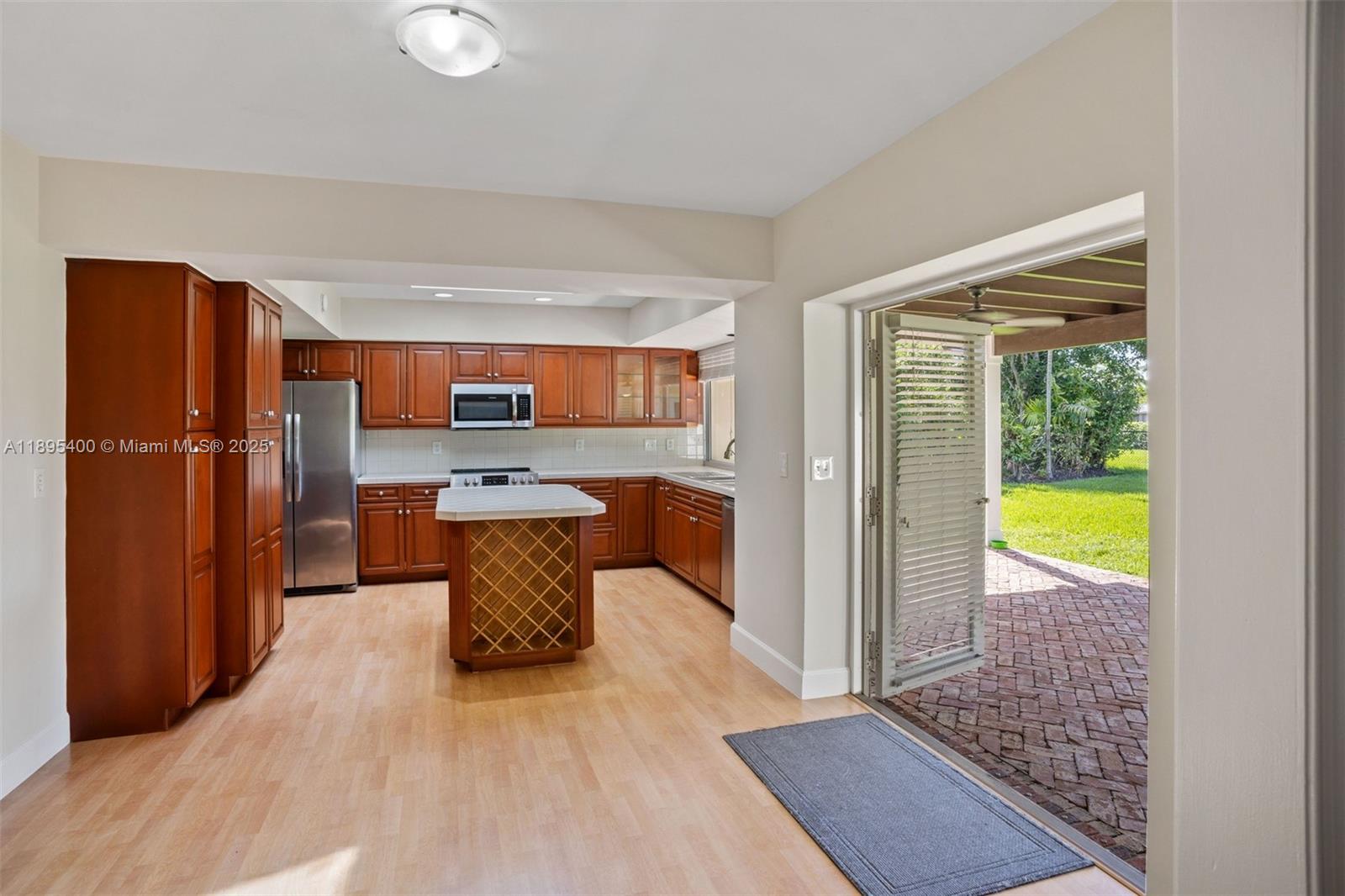 KINGS CREEK - Residential Lease