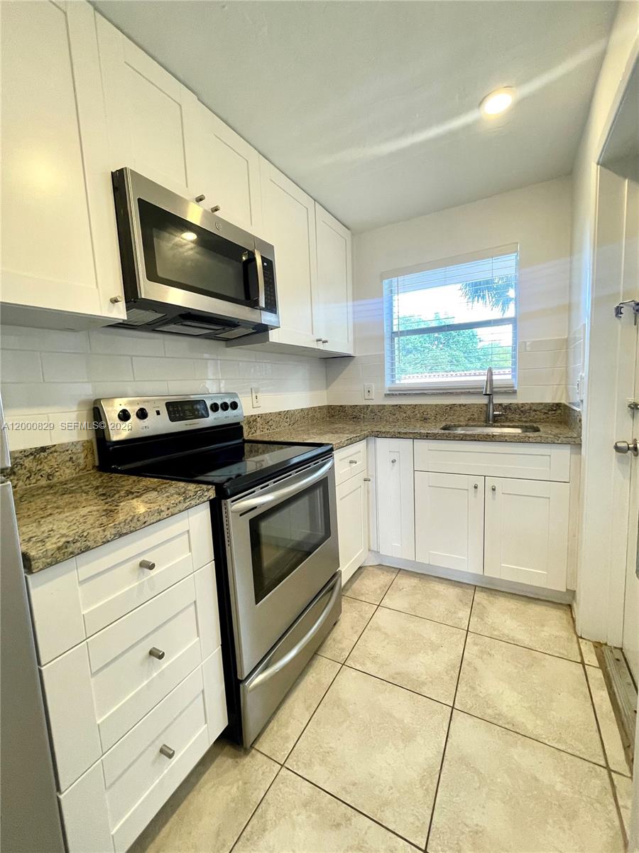 PARADISE BY THE SEA CONDO - Residential Lease