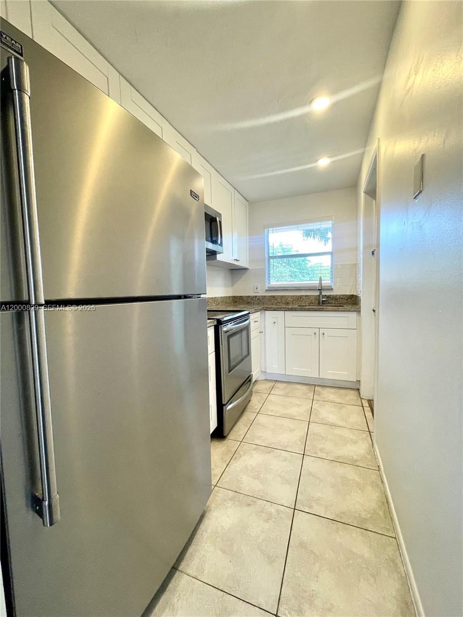 PARADISE BY THE SEA CONDO - Residential Lease