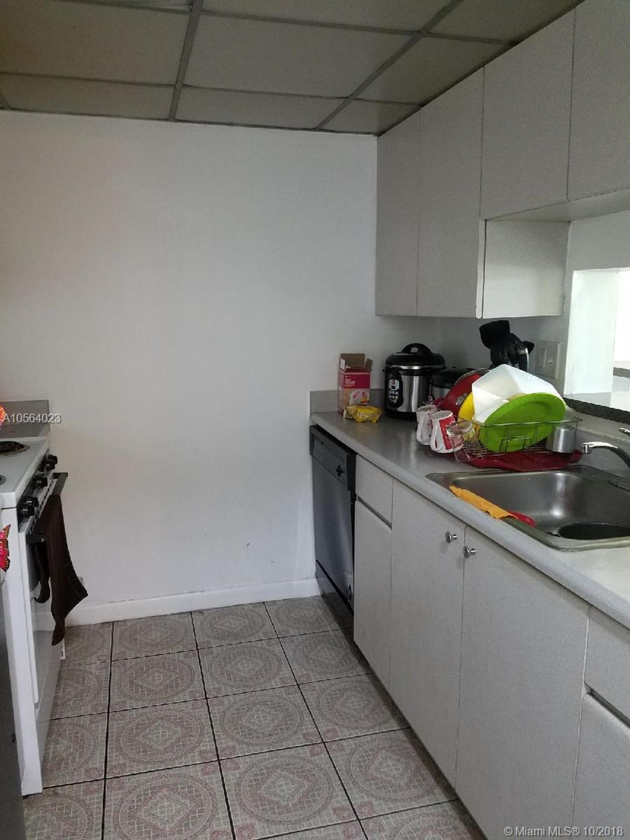 CASTILLIAN CLUB CONDO - Residential Lease