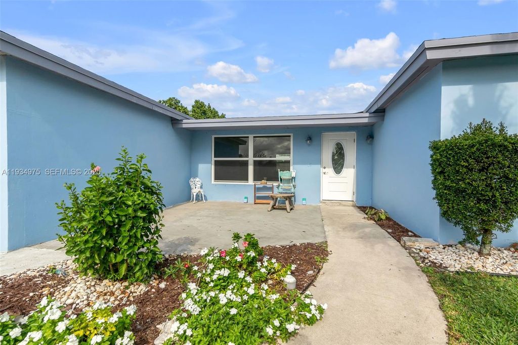 Photo of 6945 NW 8th Ct, Margate, FL 33063 (MLS # A11934975)