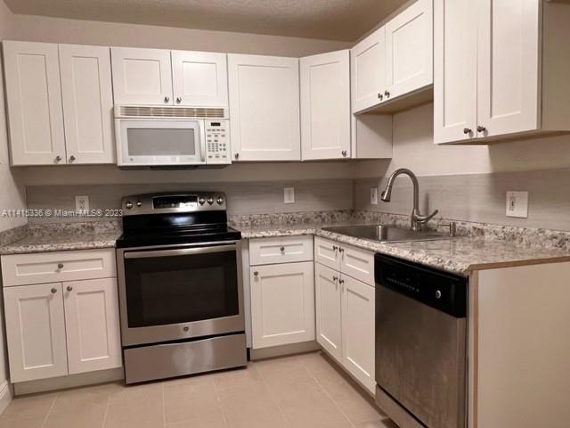 COCO CAY CONDO - Residential