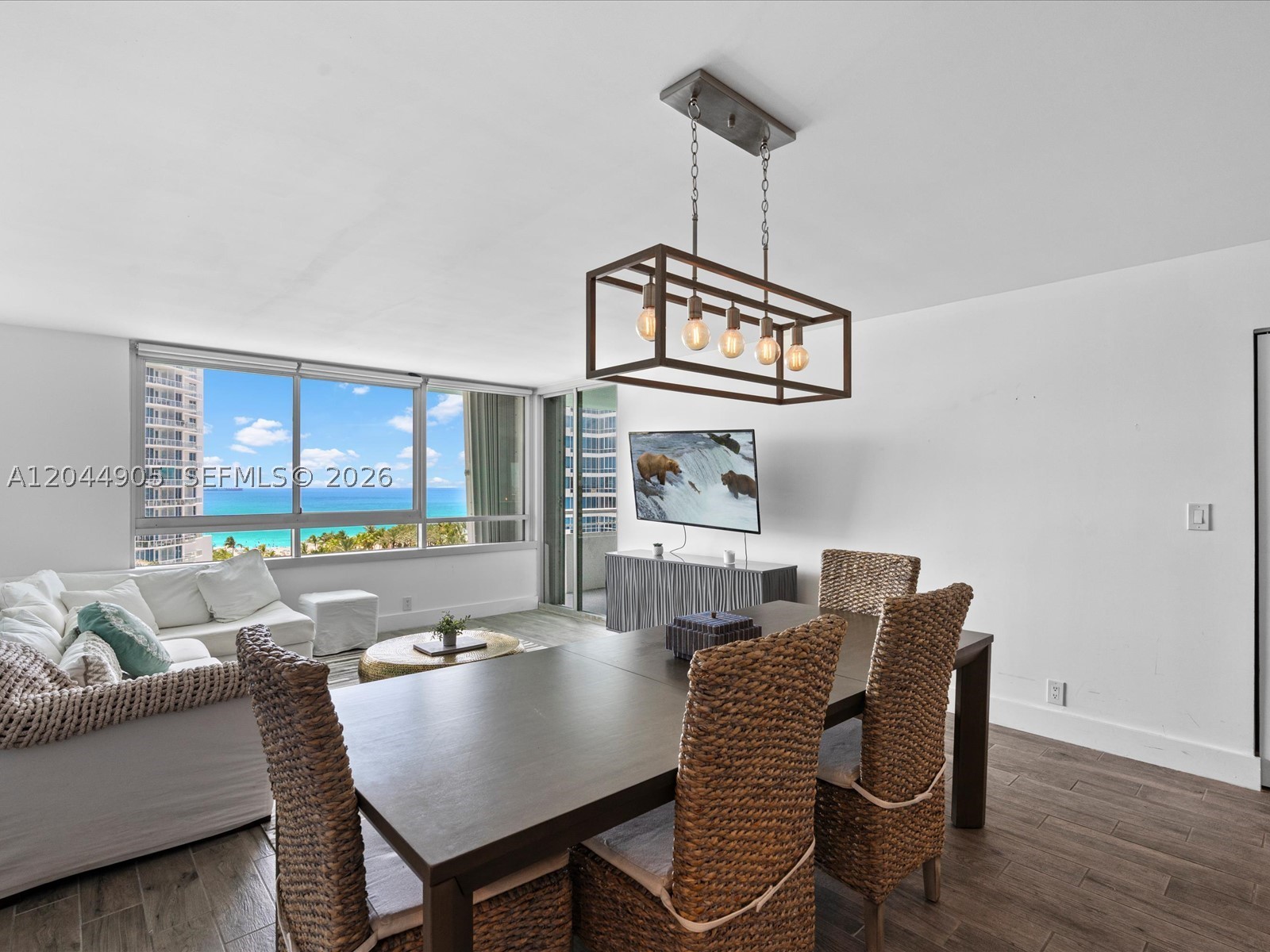 400 S Pointe Dr 1102