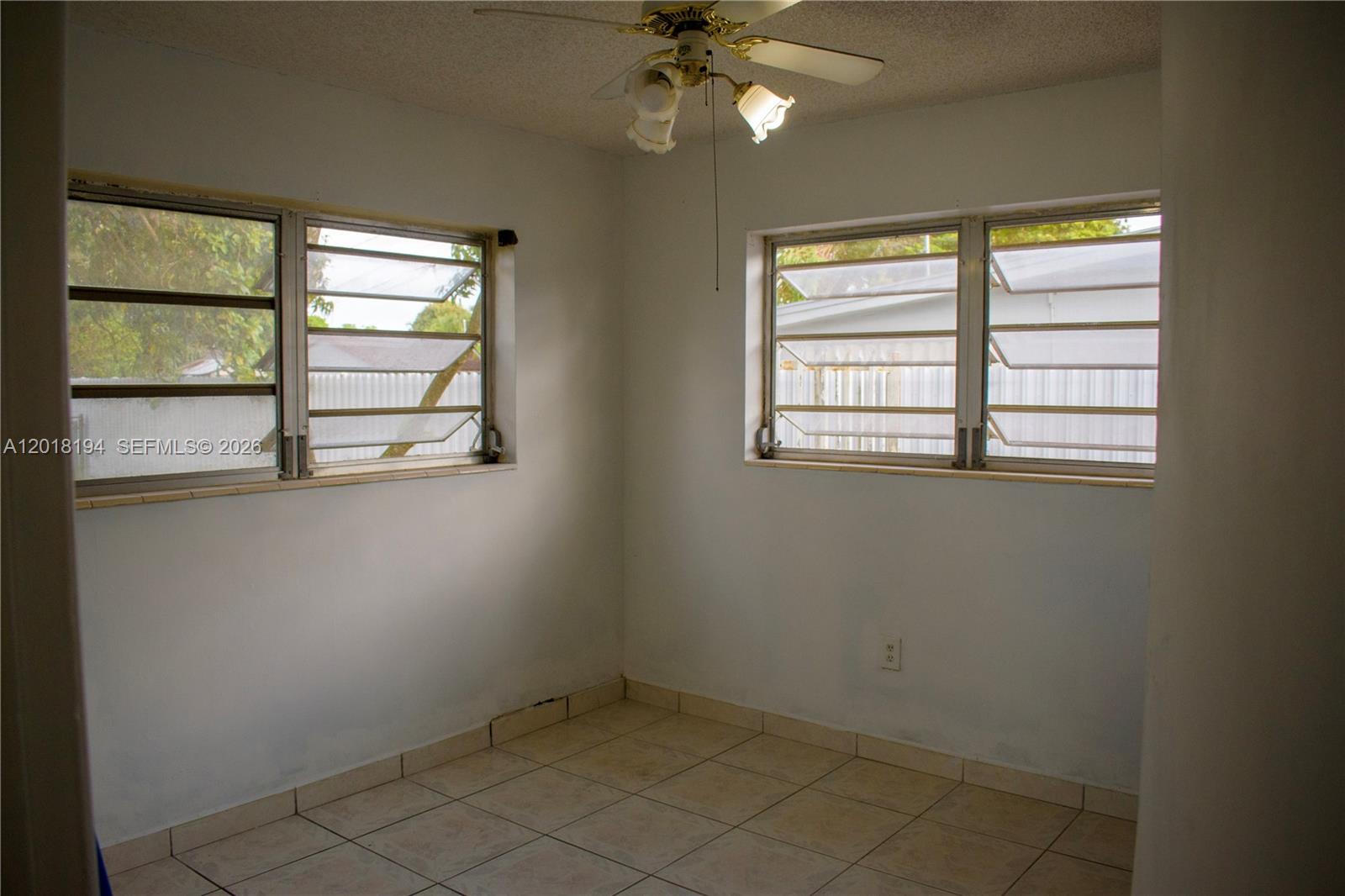PALM SPRINGS ESTS 9TH ADD - Residential