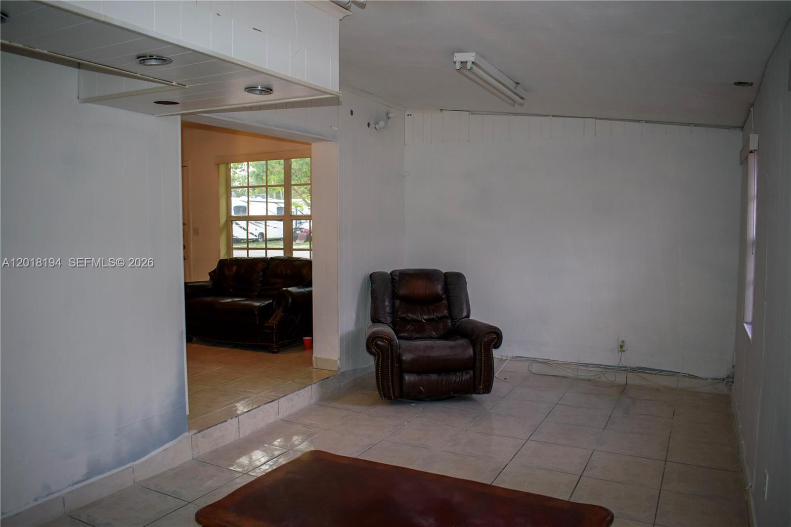 PALM SPRINGS ESTS 9TH ADD - Residential