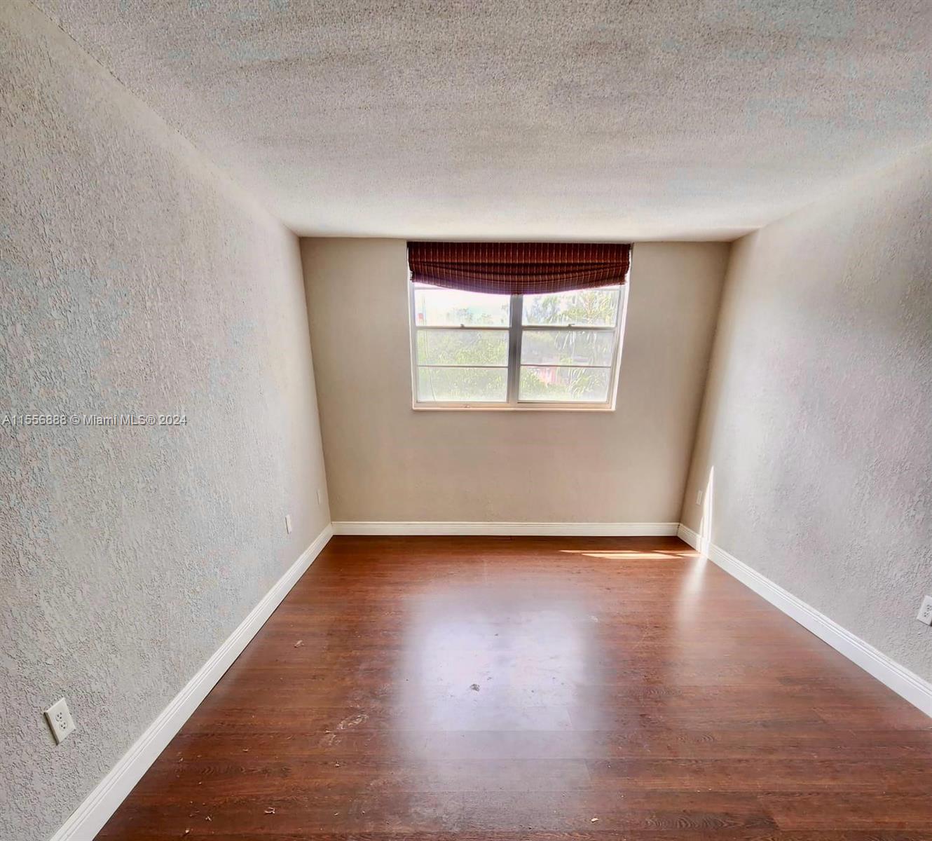 12590 CORONADO TOWERS CON - Residential Lease