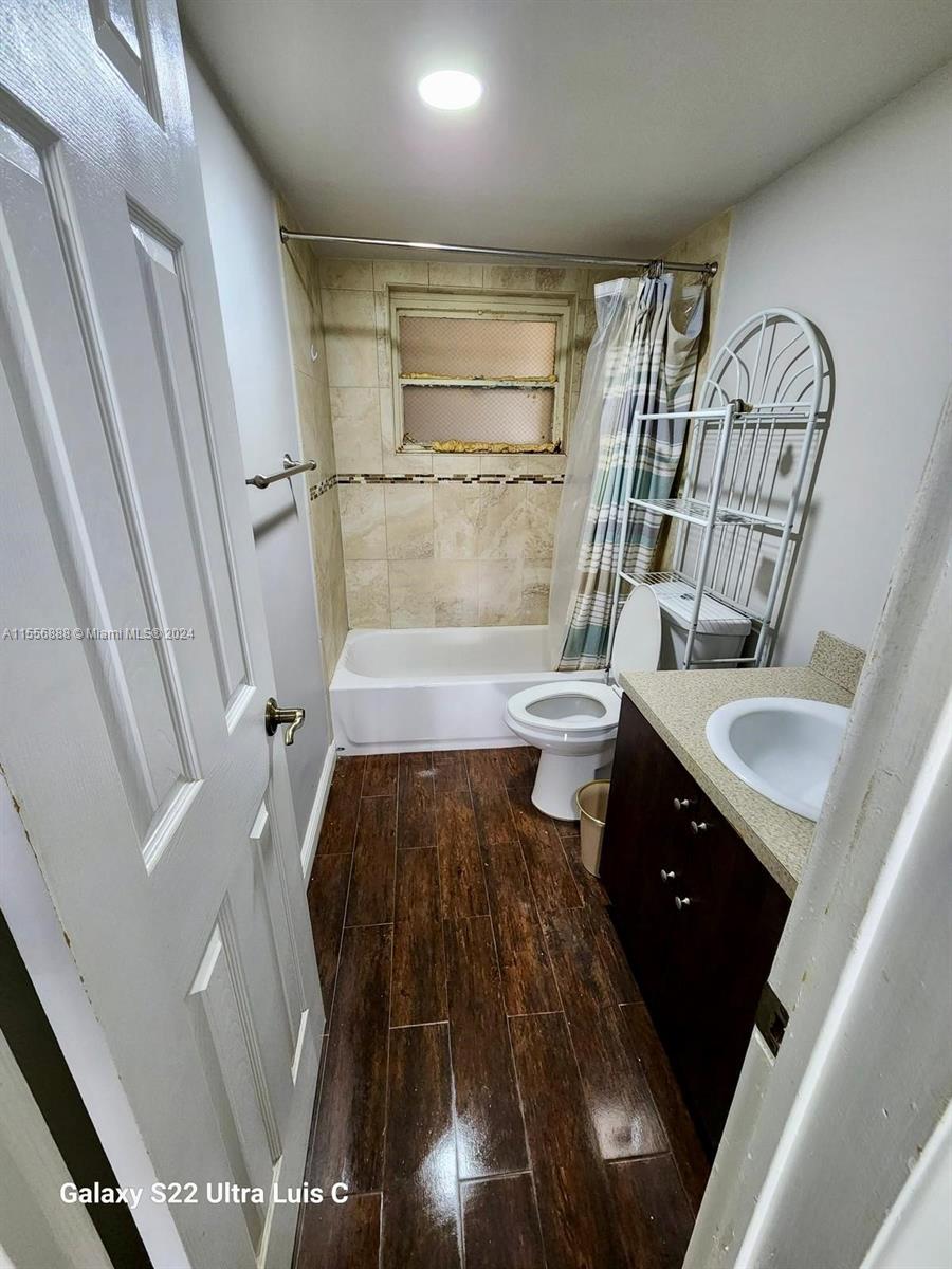 12590 CORONADO TOWERS CON - Residential Lease