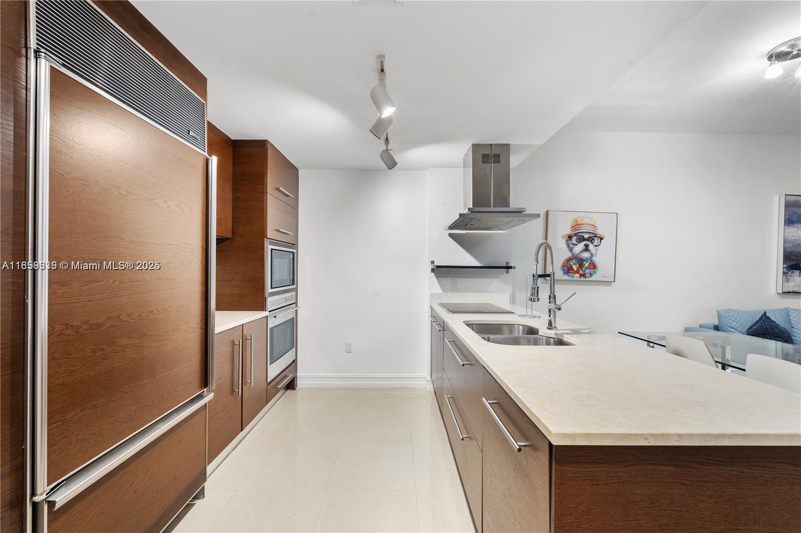 485 Brickell Ave 2003