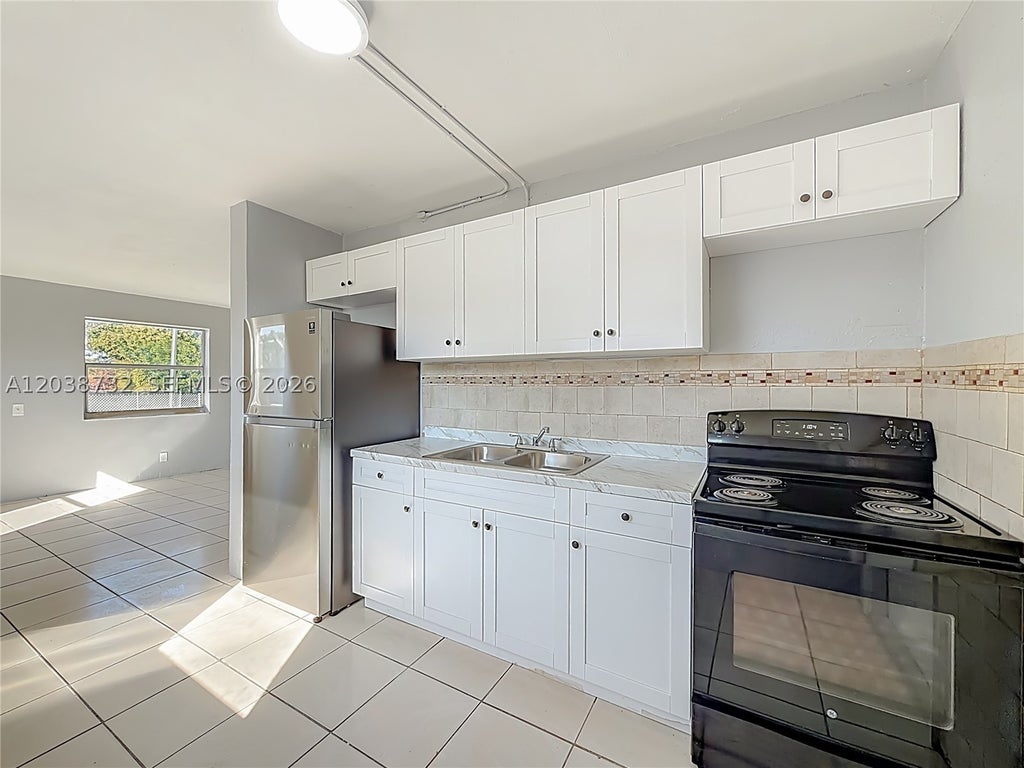 Photo of 2408 NW 8th St #0, Pompano Beach, FL 33069 (MLS # A12038732)