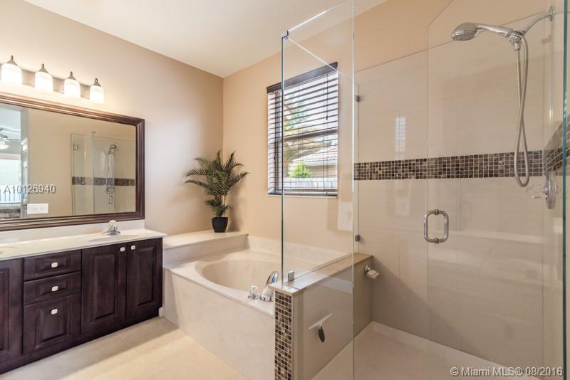 Savannah Falls - Residential