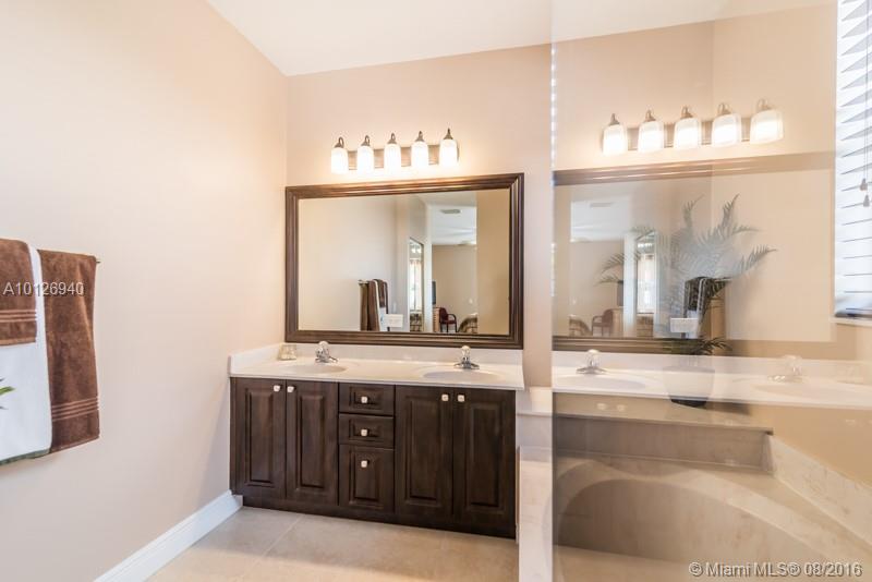 Savannah Falls - Residential