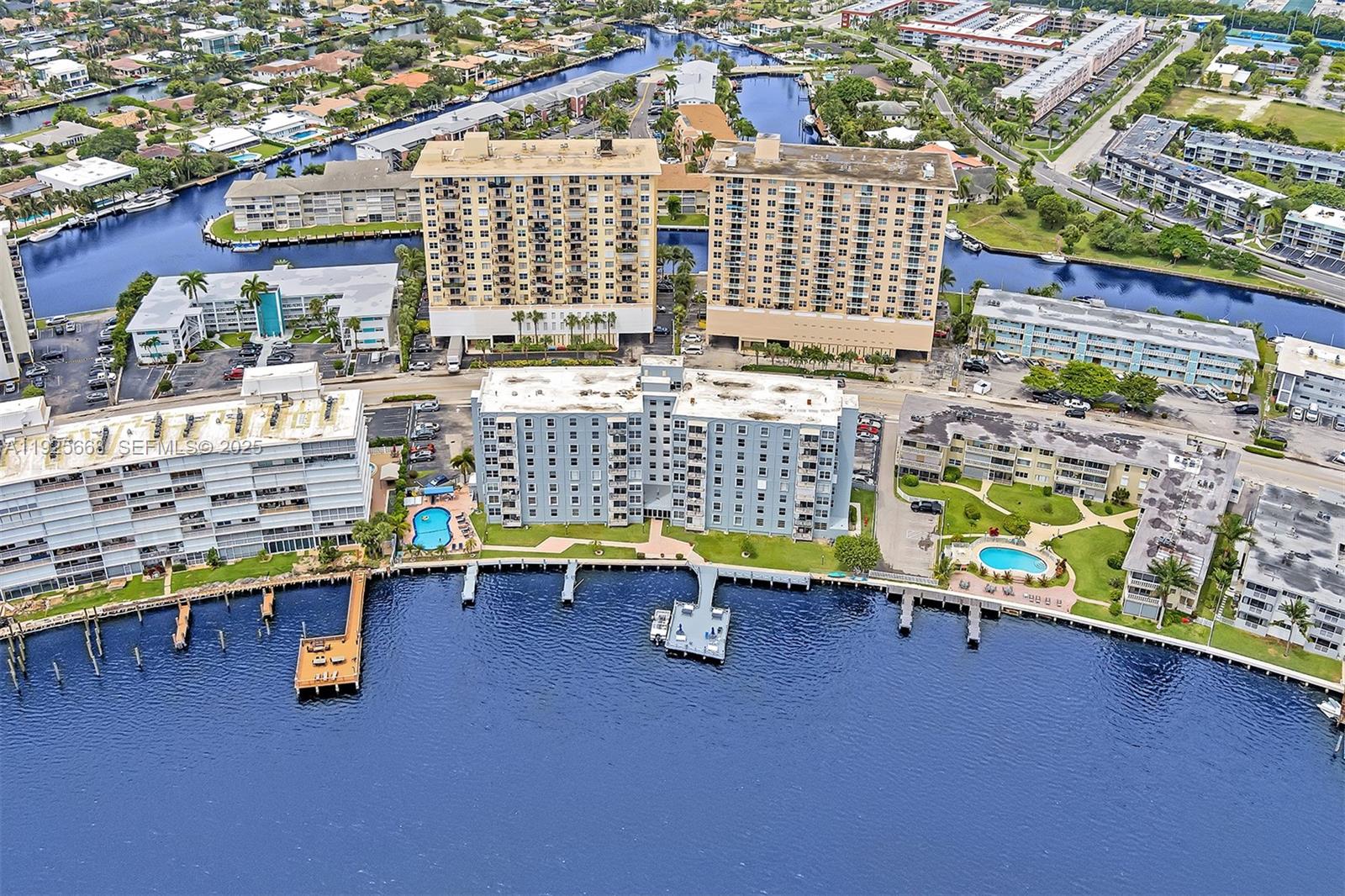 GOLDEN ISLES YACHT CLUB C - Residential