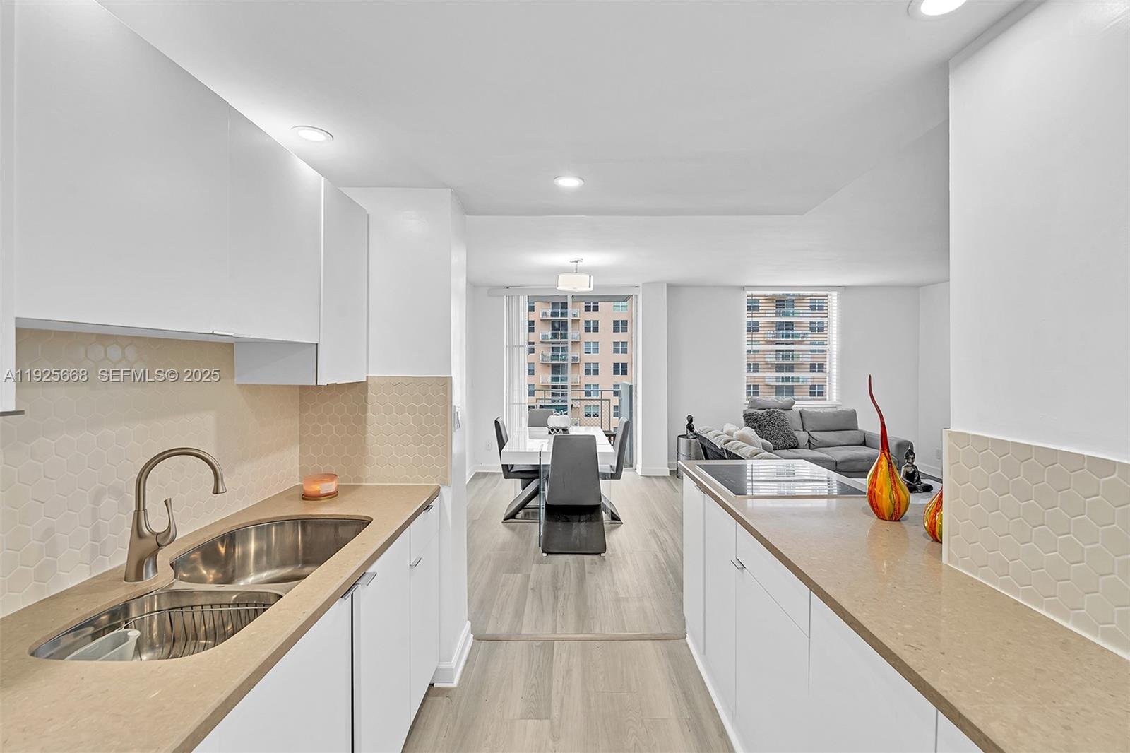 GOLDEN ISLES YACHT CLUB C - Residential