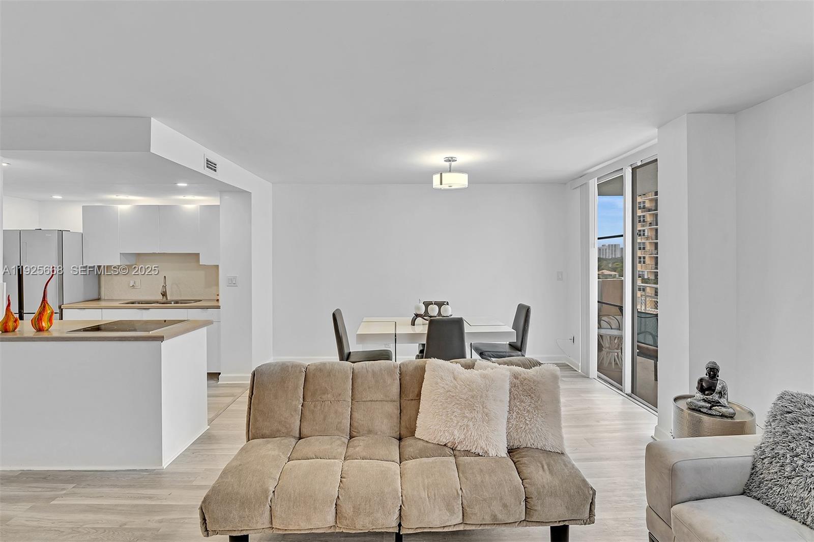 GOLDEN ISLES YACHT CLUB C - Residential