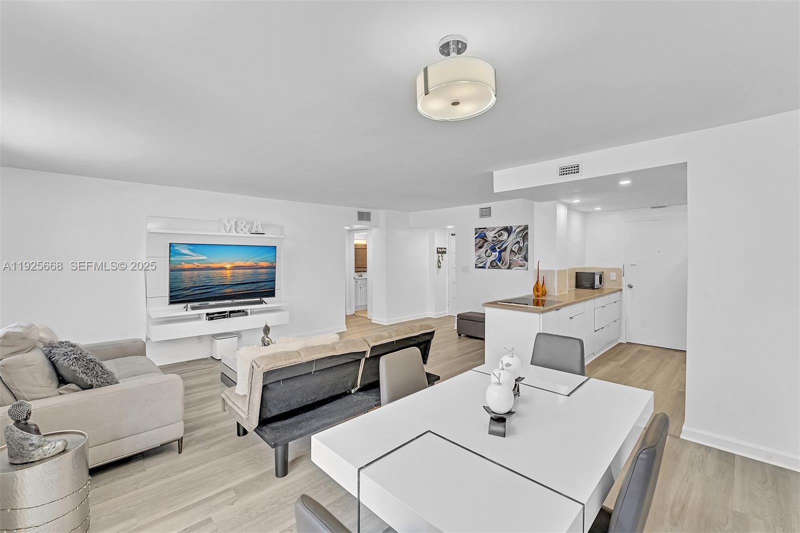 GOLDEN ISLES YACHT CLUB C - Residential