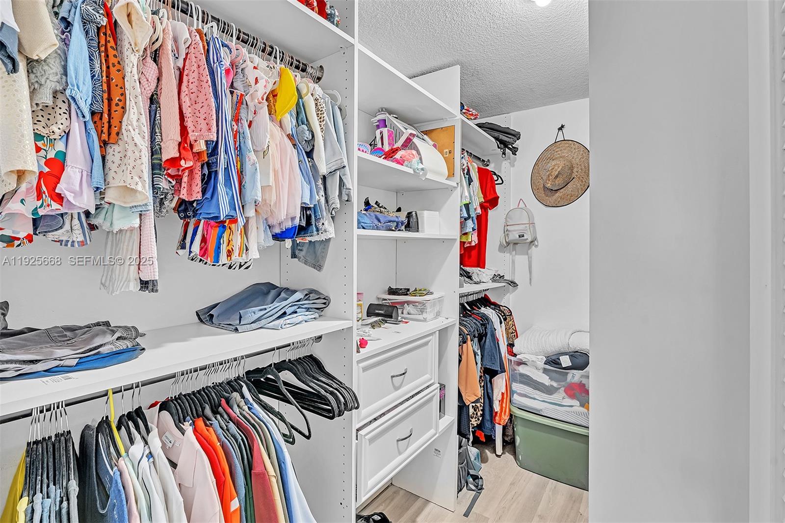 GOLDEN ISLES YACHT CLUB C - Residential