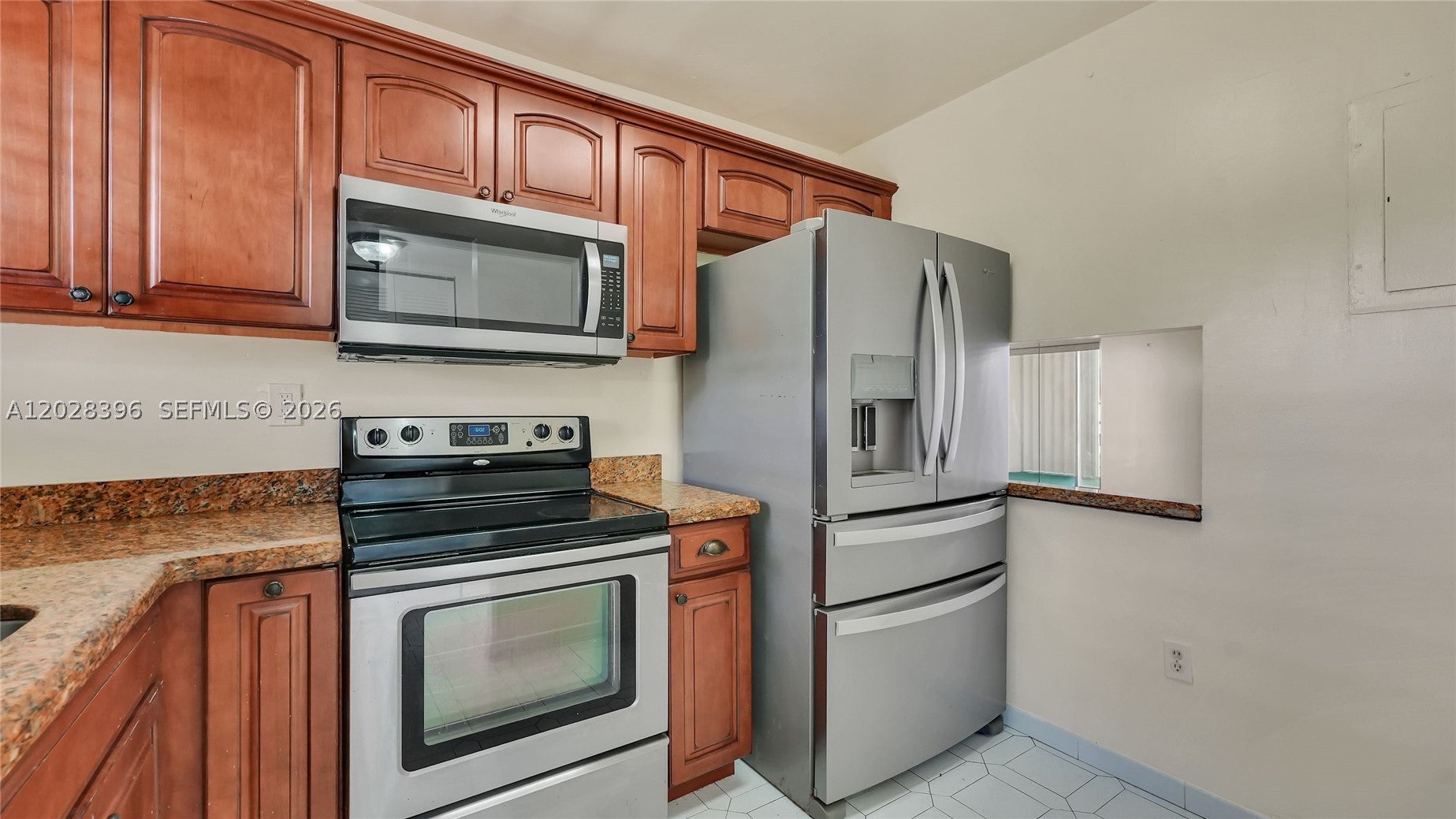 View photos, virtual tours, details... 2811 N Pine Island Rd 302