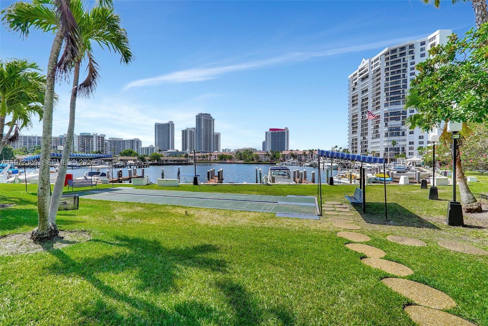 OLYMPUS CONDO PHASE - Residential