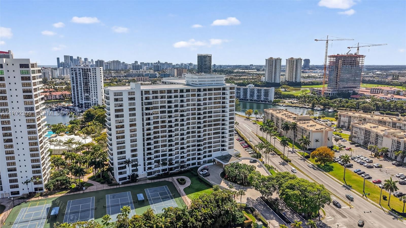 OLYMPUS CONDO PHASE - Residential