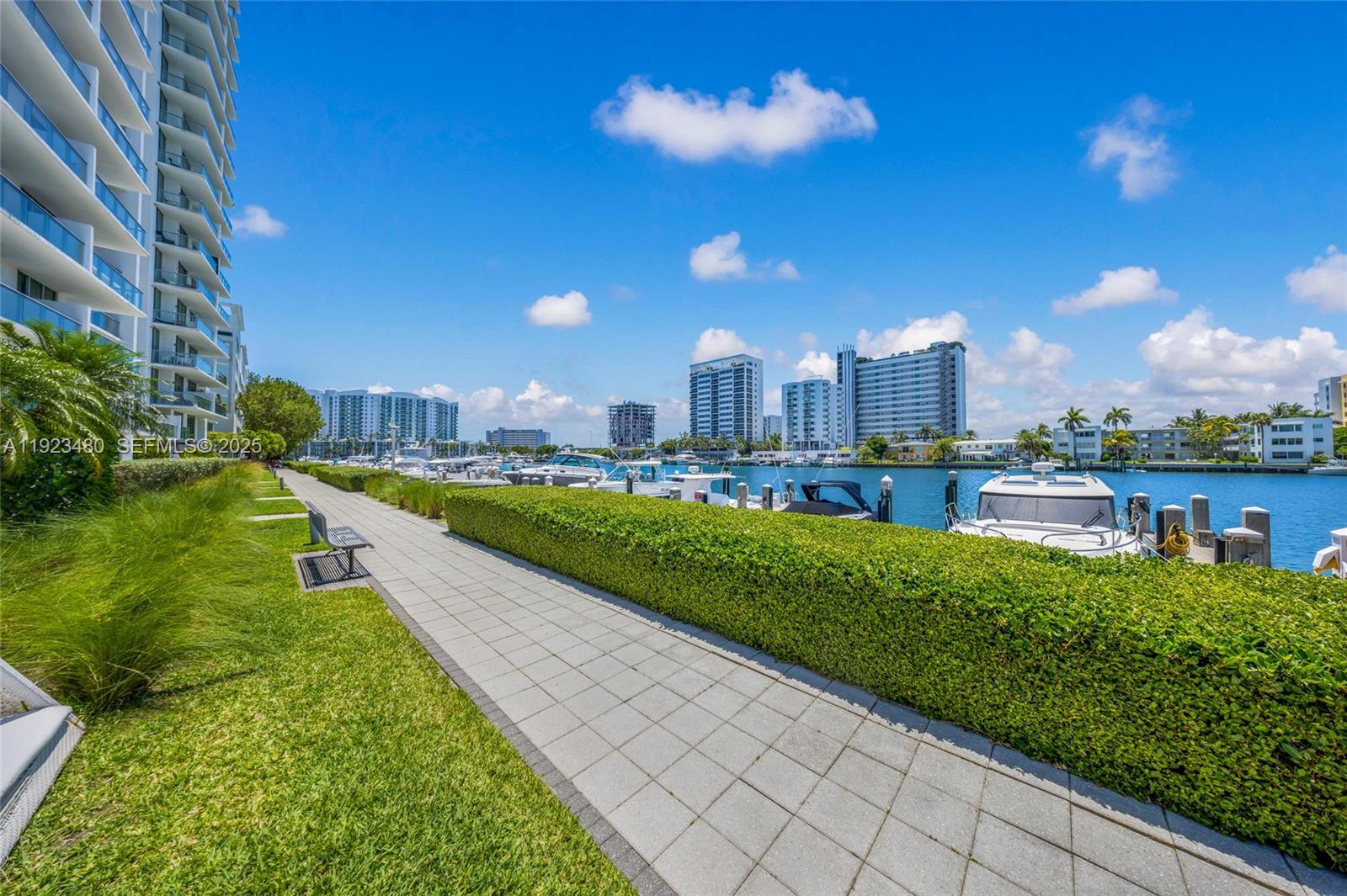 ELOQUENCE ON THE BAY COND - Residential