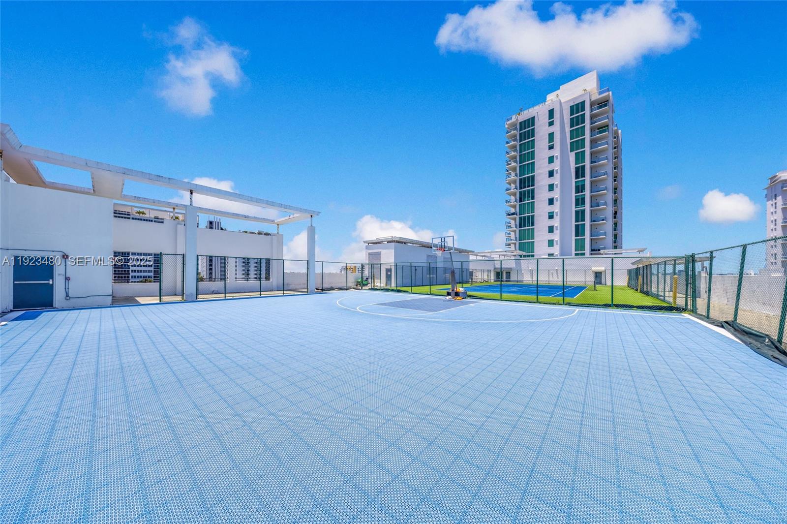 ELOQUENCE ON THE BAY COND - Residential