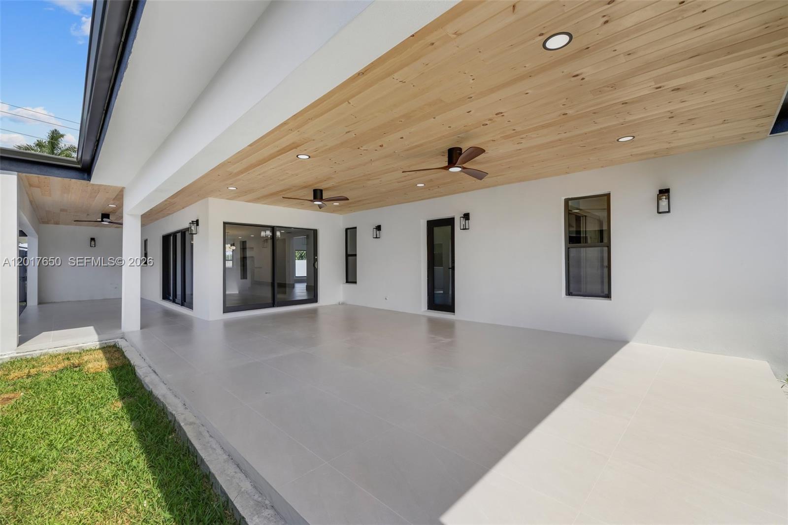 CORAL WAY ESTATES - Residential