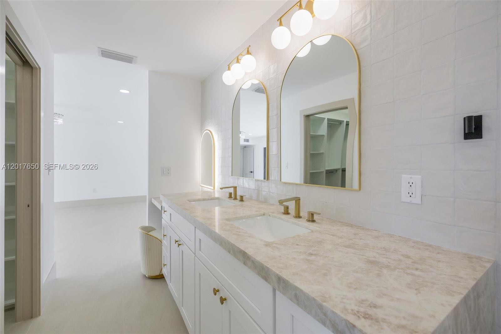 CORAL WAY ESTATES - Residential