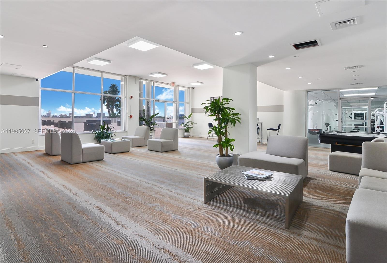 ISLAND POINTE CONDO - Residential Lease